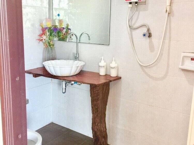 酒店 Klong Sai Hills Resort