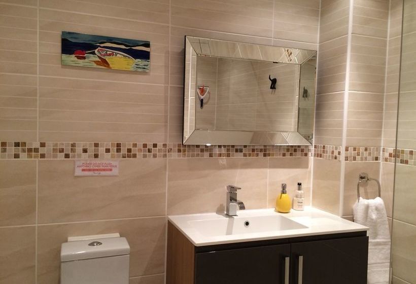 בית מלון כפרי Lochedge Lodge