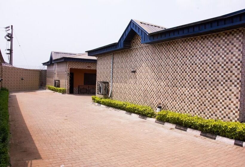 Отель Lukham Crown