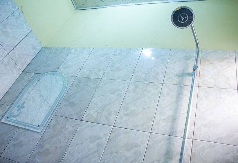 Отель Lukham Crown