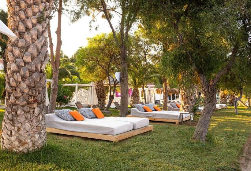 Отель Mark Warner Phokaia Beach Resort