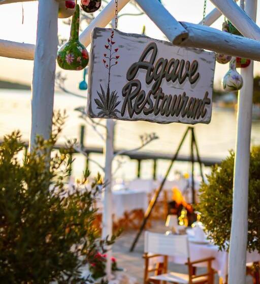 Отель Mark Warner Phokaia Beach Resort