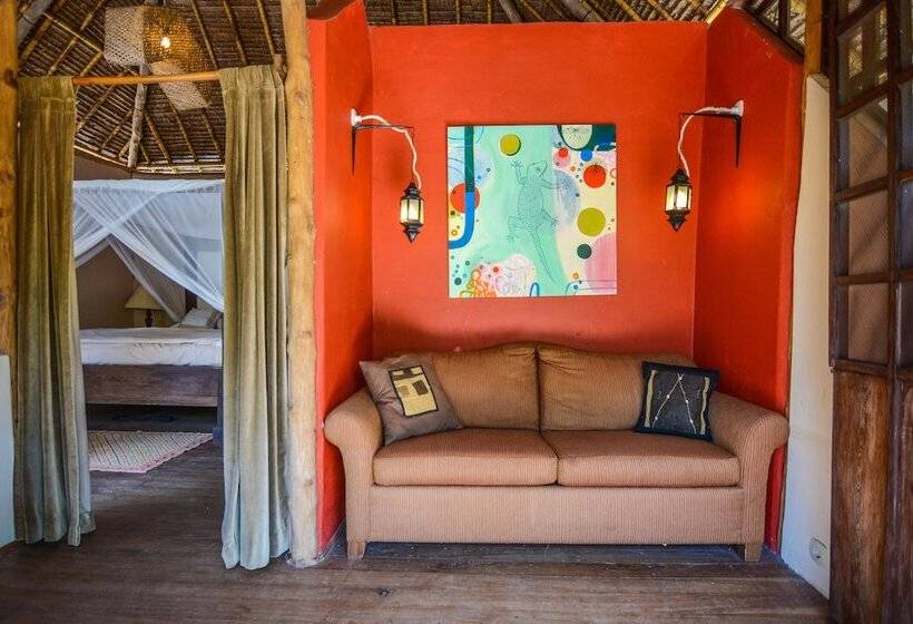 Отель Nzuwa Lodge