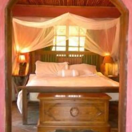 Отель Nzuwa Lodge