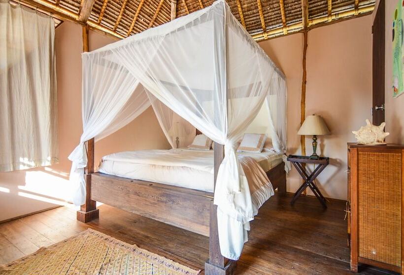 Отель Nzuwa Lodge