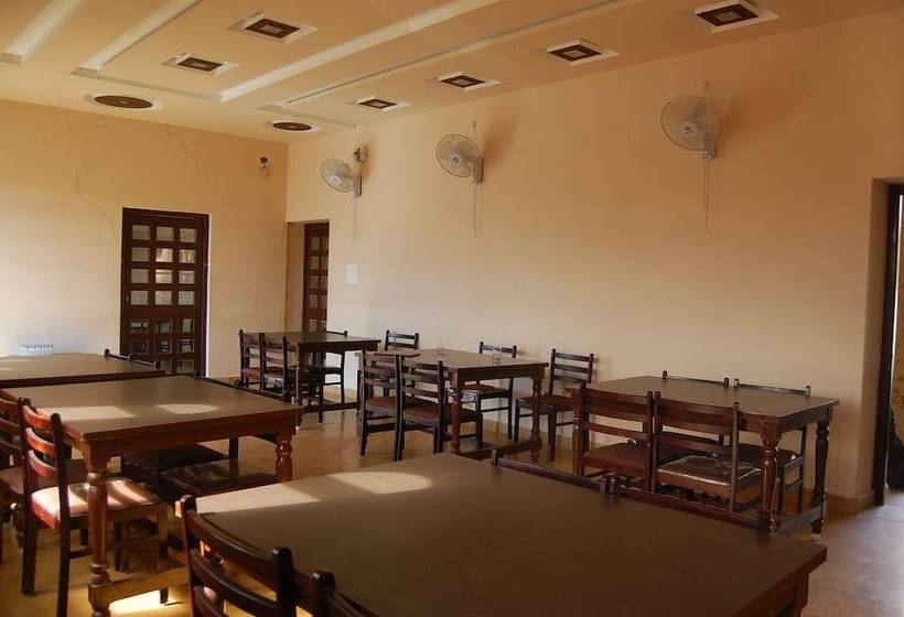 בית מלון כפרי Pansari Palace