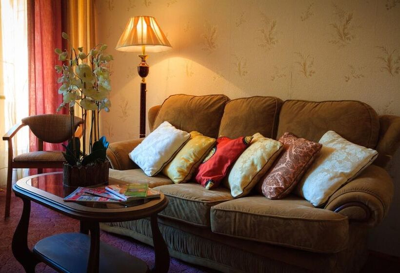 Отель Pansionat Zvenigorodskiy