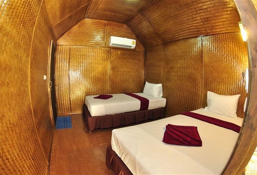 Отель Phi Phi Hill Bamboo Bungalow