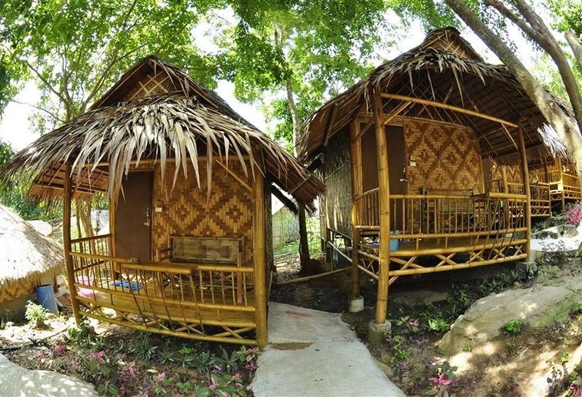 Отель Phi Phi Hill Bamboo Bungalow