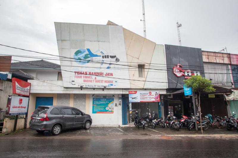 酒店 Reddoorz @ Raya Tidar