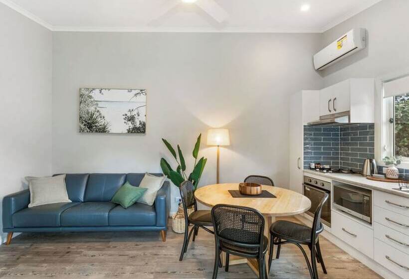 בית מלון כפרי Reflections Scotts Head   Holiday Park