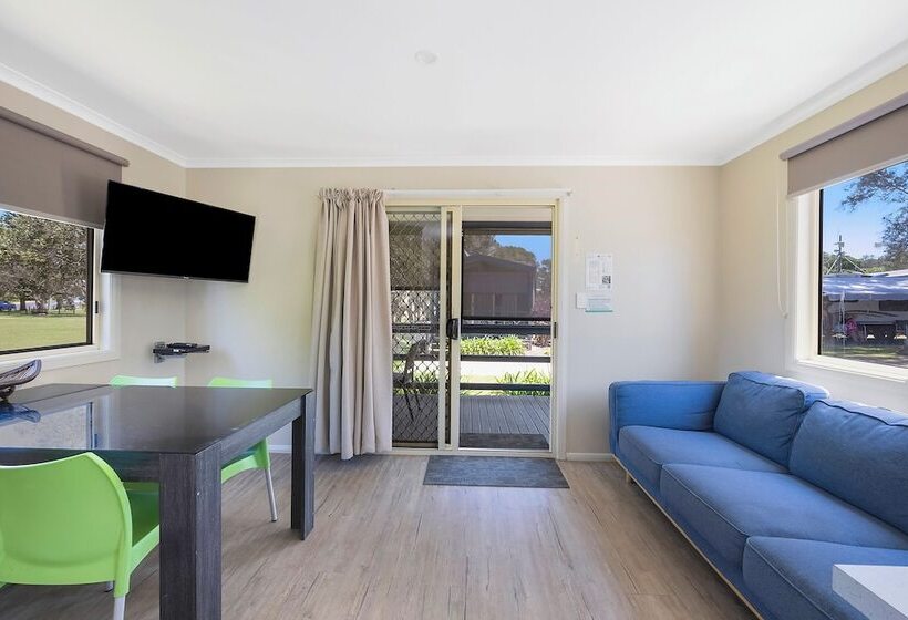 בית מלון כפרי Reflections Scotts Head   Holiday Park