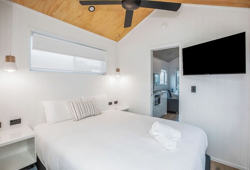 בית מלון כפרי Reflections Scotts Head   Holiday Park