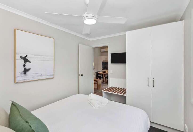 בית מלון כפרי Reflections Scotts Head   Holiday Park