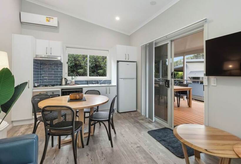 בית מלון כפרי Reflections Scotts Head   Holiday Park