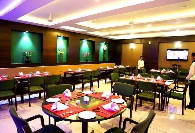 בית מלון כפרי Shri Khedapati International