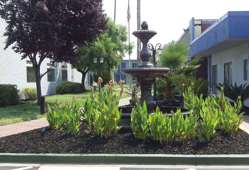 Surestay Plus Hotel By Best Western Sacramento Cal Expo