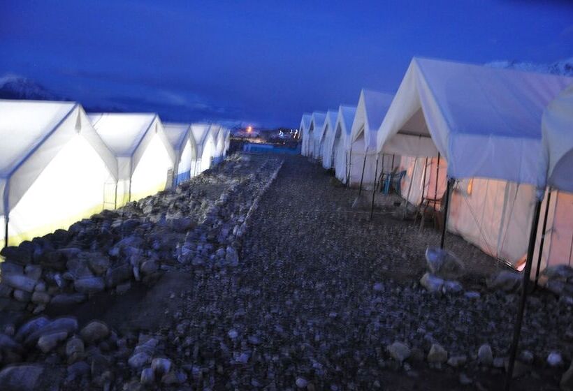 酒店 The Ladakh Camp