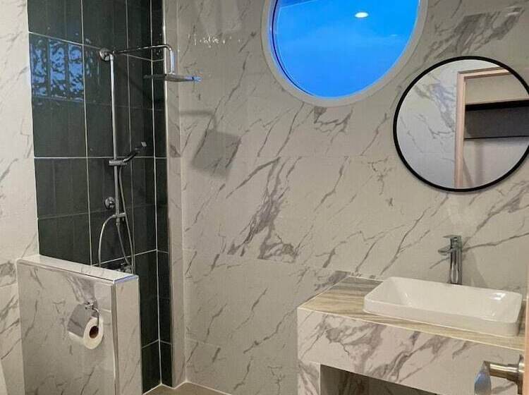 Отель The Triple M Mountain Resort