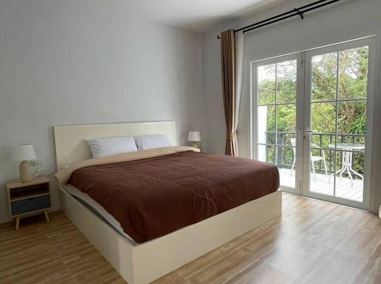 Отель The Triple M Mountain Resort