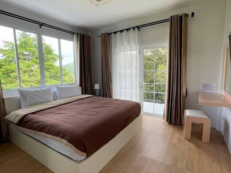 Отель The Triple M Mountain Resort