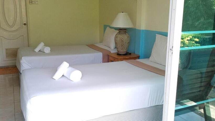 בית מלון כפרי Village Garden Bungalows Kho Mook