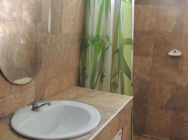 בית מלון כפרי Village Garden Bungalows Kho Mook