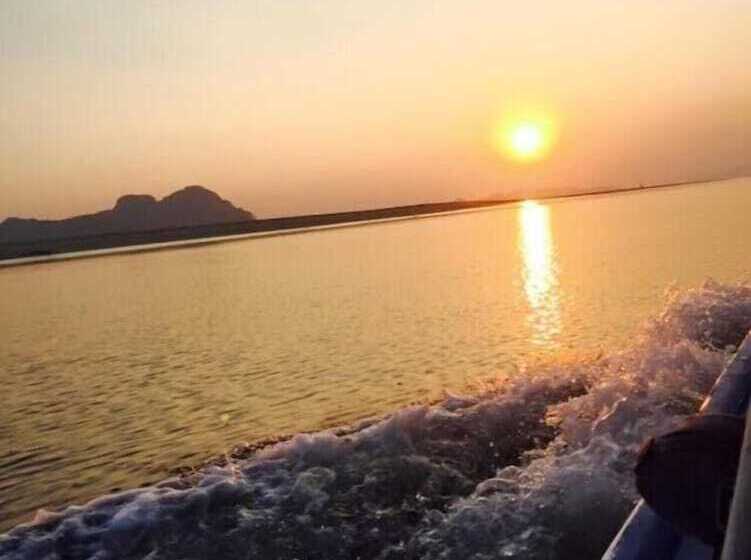 בית מלון כפרי Village Garden Bungalows Kho Mook