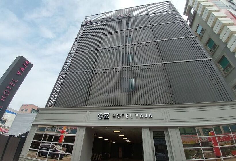 Hotel Yaja Siheung Jeongwang Branch