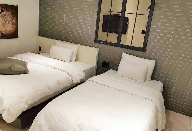 Hotel Yaja Siheung Jeongwang Branch