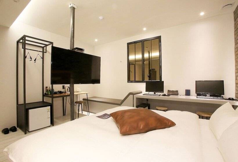 Hotel Yaja Siheung Jeongwang Branch