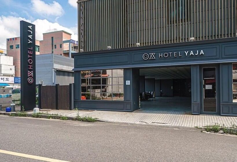 Hotel Yaja Siheung Jeongwang Branch