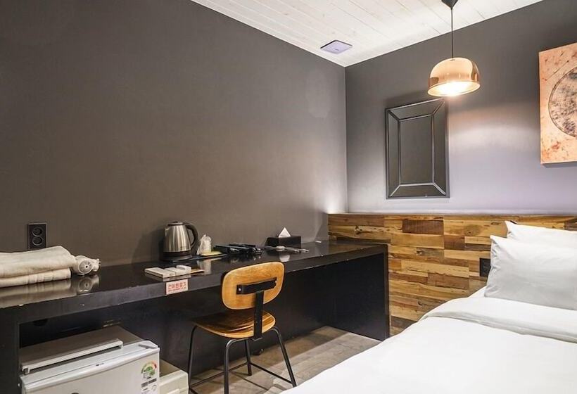 Hotel Yaja Siheung Jeongwang Branch