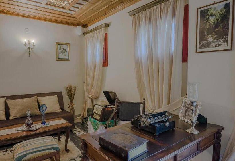 Meliteion Traditional