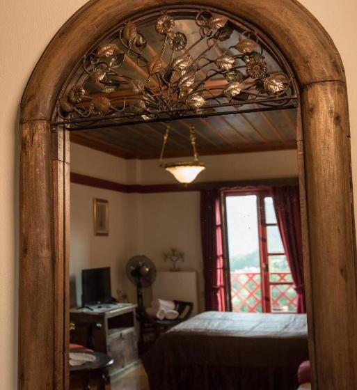 Meliteion Traditional