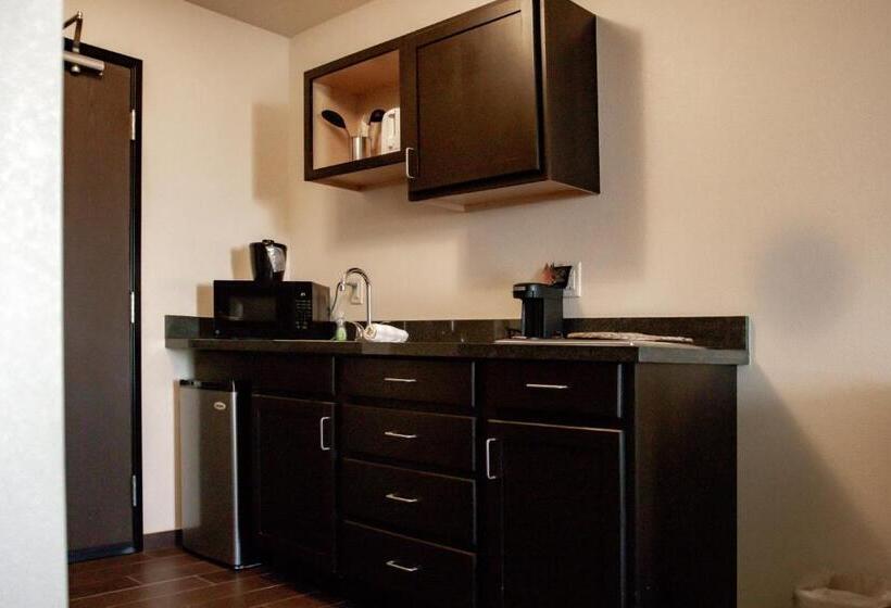 فندق على الطريق Black Gold Suites Stanley