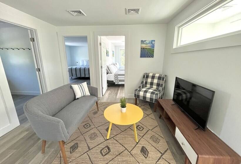 モーテル Kingfisher Lodging