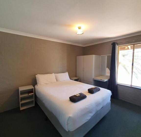 مُتل The African Reef