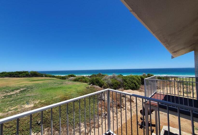 مُتل The African Reef