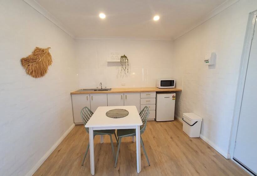 مُتل The African Reef