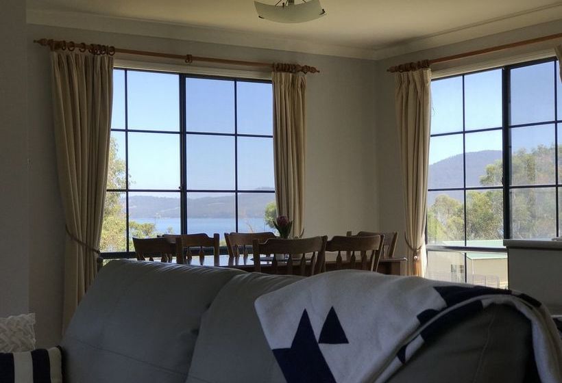 Omaroo Cottage Bruny Island