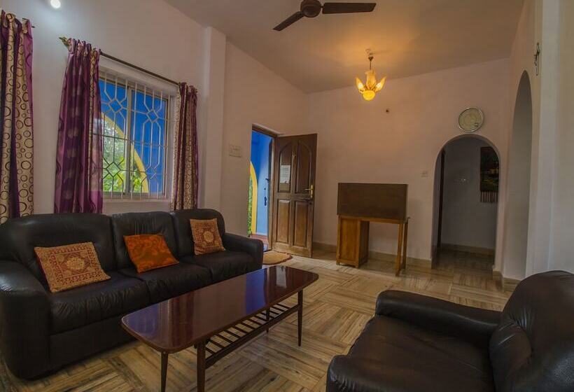 Oyo 16923 Home Graceful Studio