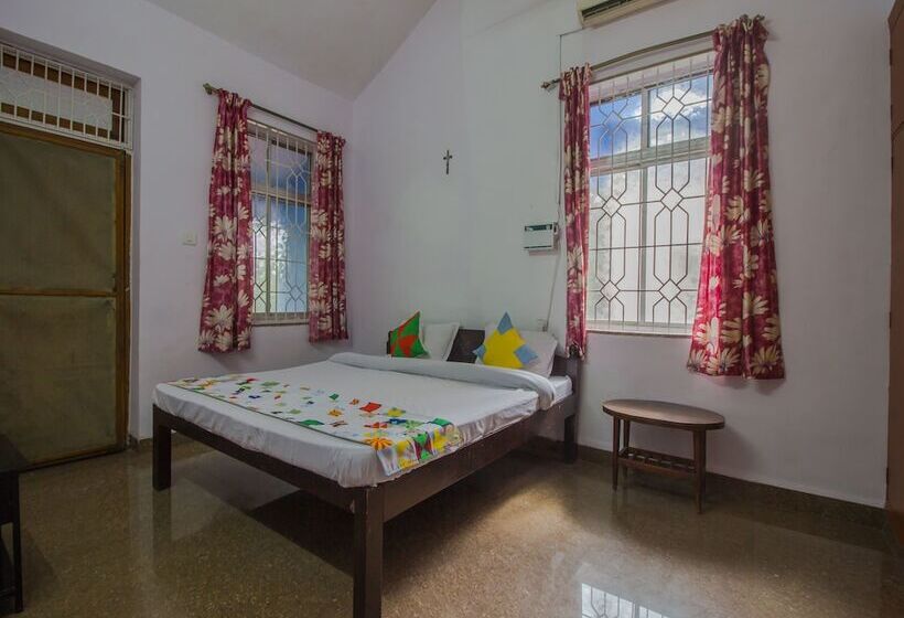 Oyo 16923 Home Graceful Studio