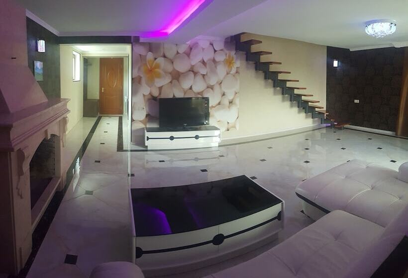 پانسیون Amadeus