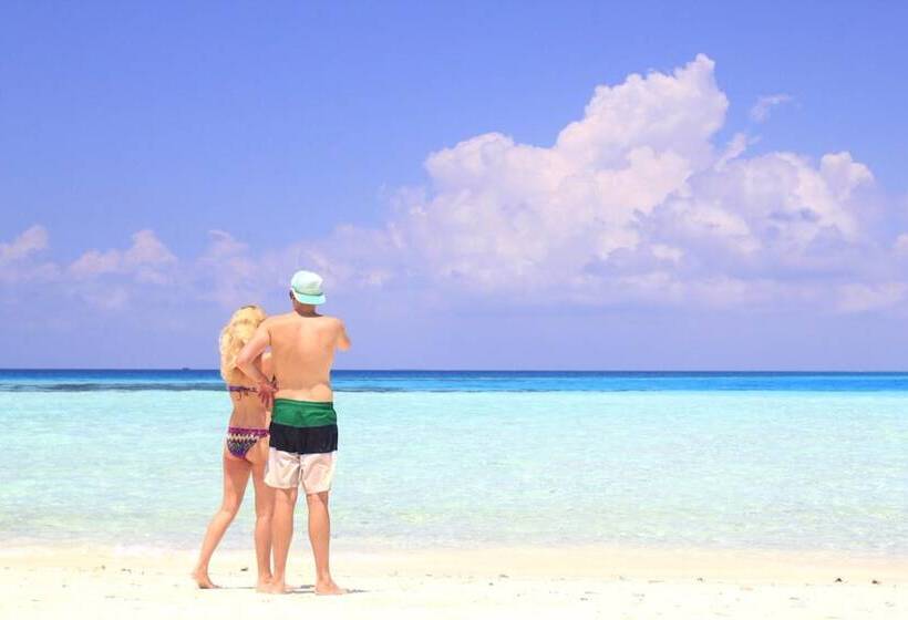 پانسیون Athiri Inn