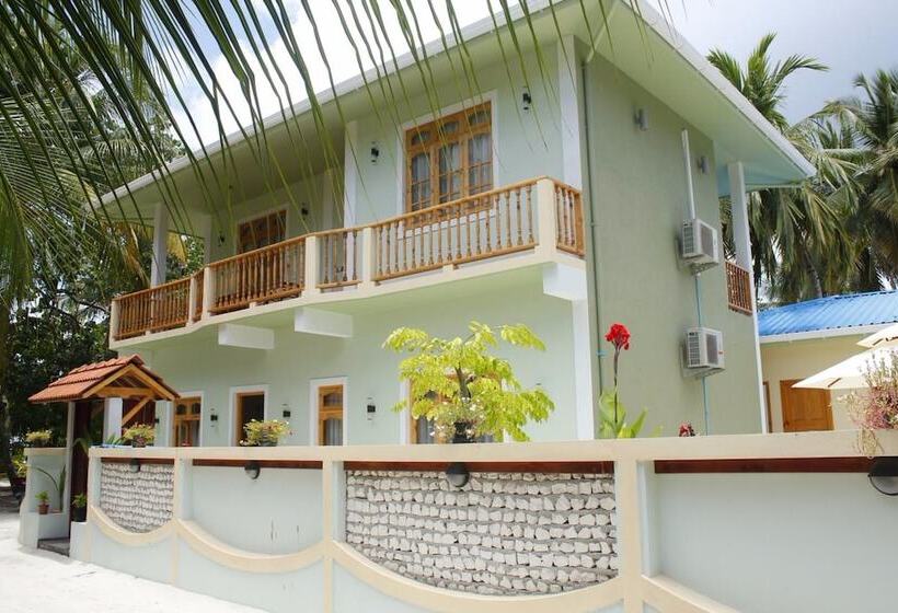 پانسیون Athiri Inn