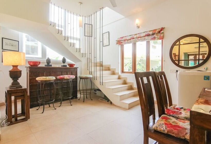 פנסיון Casa Azure