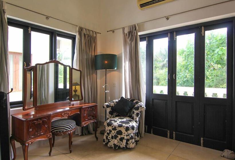 פנסיון Casa Azure