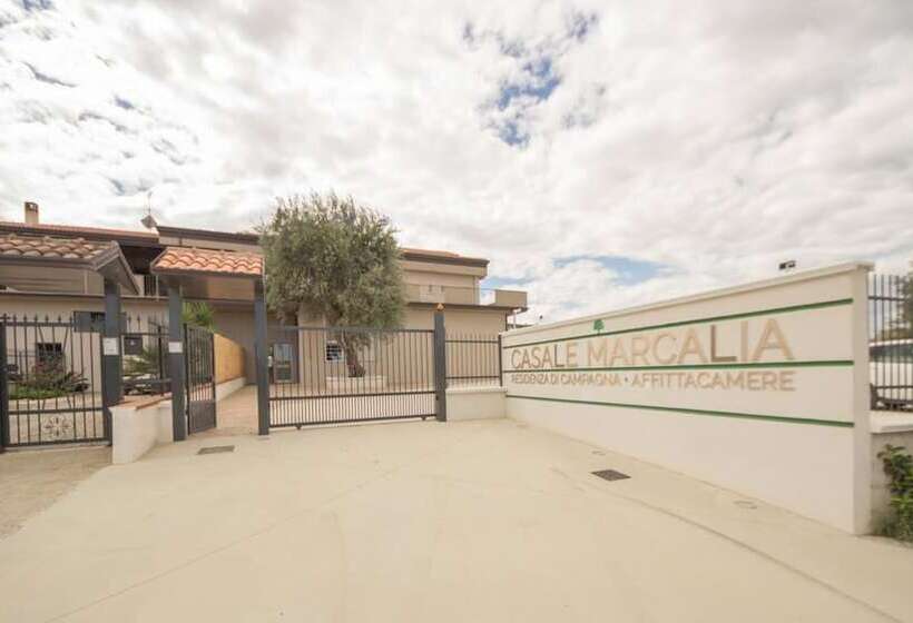 پانسیون Casale Marcalia Bed & Breakfast