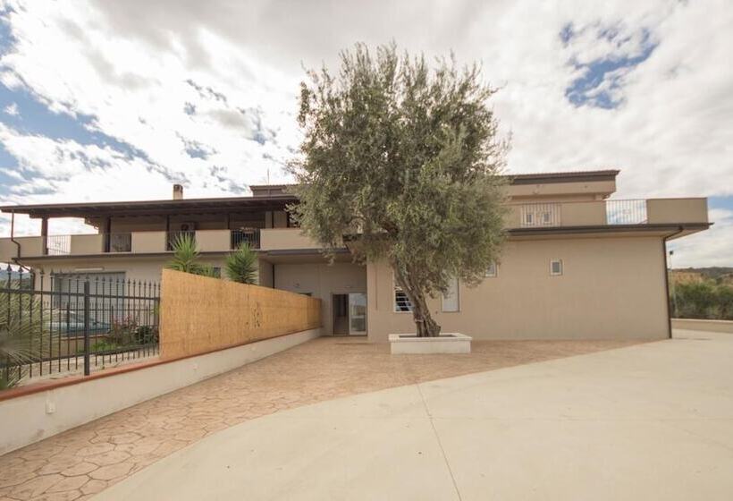 پانسیون Casale Marcalia Bed & Breakfast